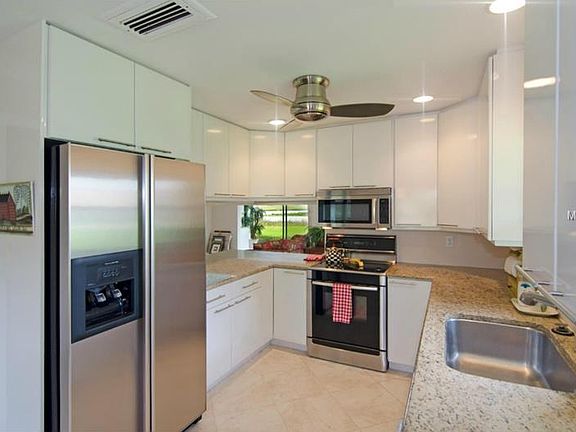 3rd image of 7389 Ballantrae Pl