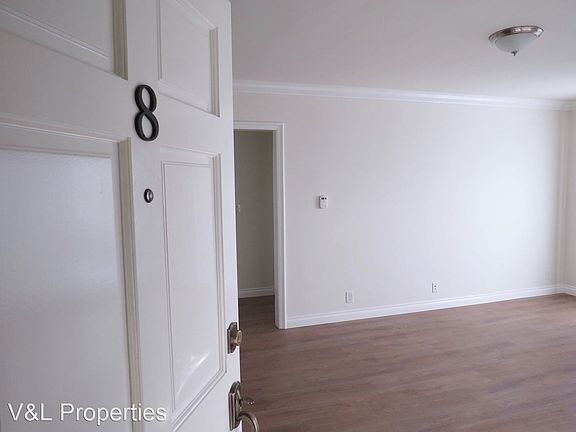 4th image of 1406 S Saltair Ave APT 8