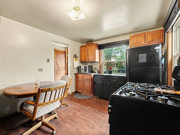 5th image of 11112 S Avenue C