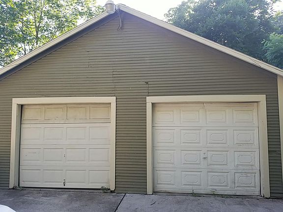2nd image of 3200 Avenue K