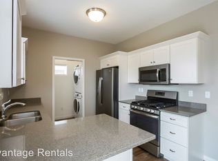 4169 Lillian St, Iowa City, IA 52245