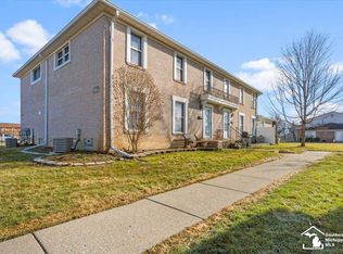 28388 Brookfield Ct, Trenton, MI 48183