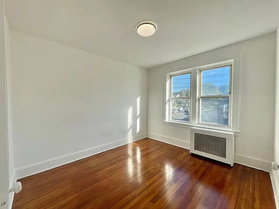 335 Passaic Ave #3