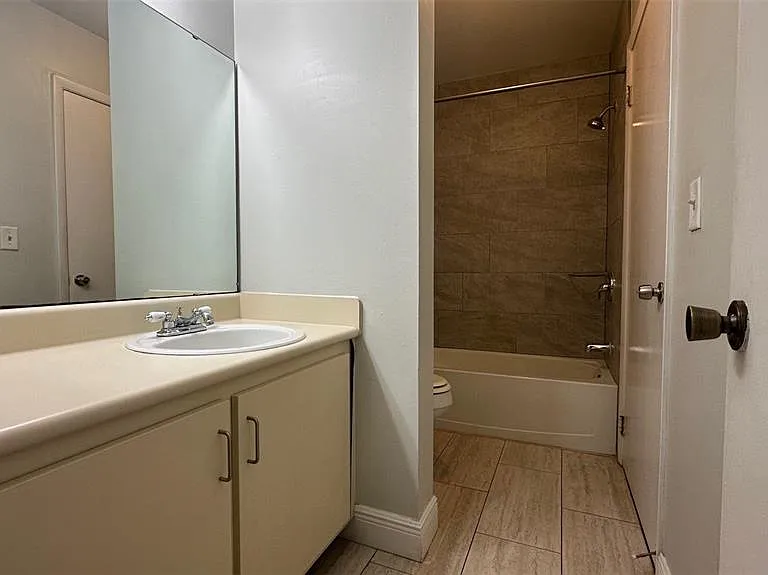 6126 Curry Ford Rd #248 — Photo 9