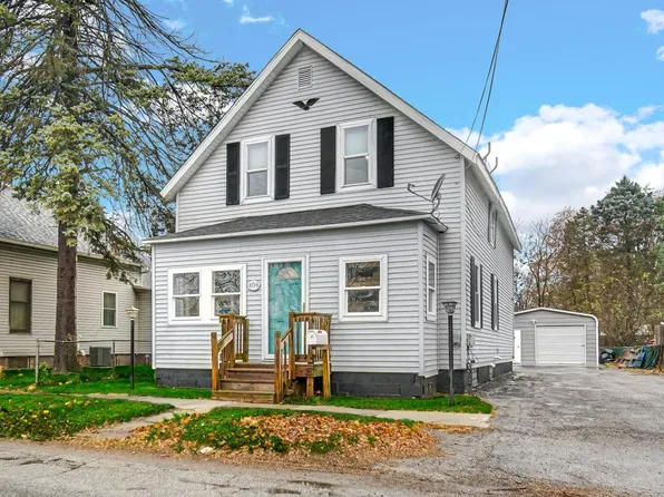 404 Pulaski St, La Porte, IN 46350