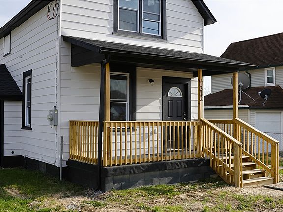 4th image of 212 2nd St