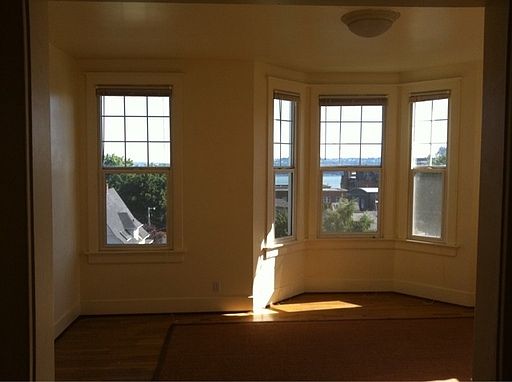 5th image of 212 N G St APT 31