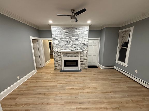 2nd image of 249 Orms St #I
