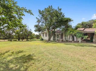 239 Memory Ln, Fredericksburg, TX 78624