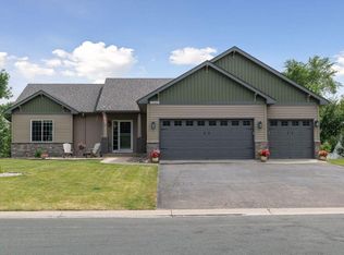 1045 Goldfinch Dr, Waconia, MN 55387