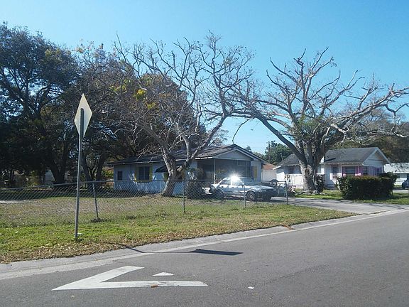 3rd image of 3742 10th Ave S