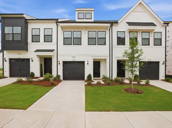 7450 Mashburn Dr, Charlotte, NC 28269