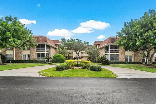5510 Tamberlane Cir #243 Photo 1