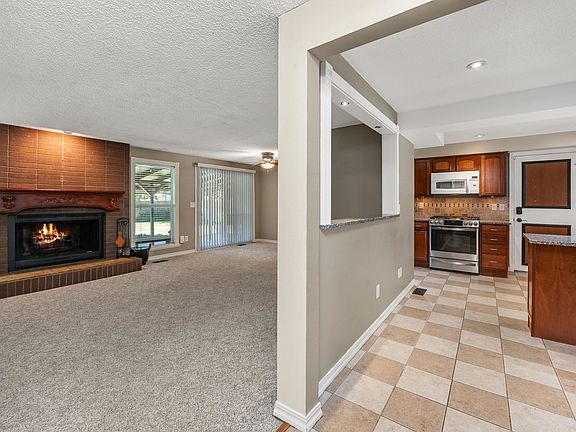 5th image of 10015 N Woodridge Dr