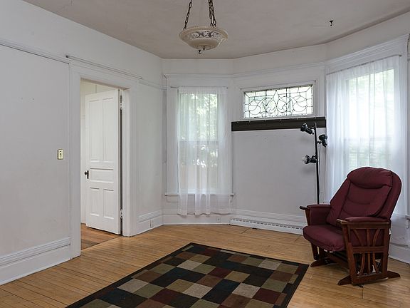 Living Room w/ Hardwood Flrs