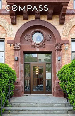 Rented by Compass | media 22