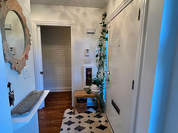 3rd image of 1746 N Larrabee St
