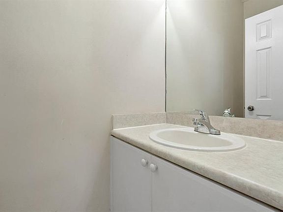 3rd image of 2507 Shoma Dr