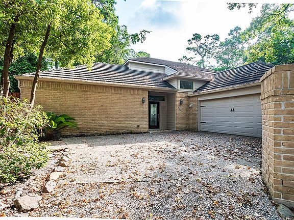 3rd image of 3207 Breezy Pines Ct
