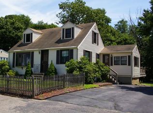 35 Washington Cir, Holbrook, MA 02343
