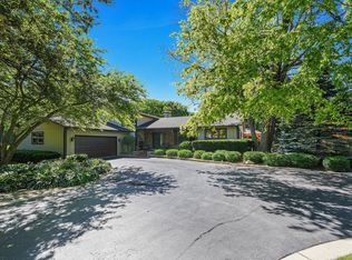 17N985 Mary Cir, Gilberts, IL 60136