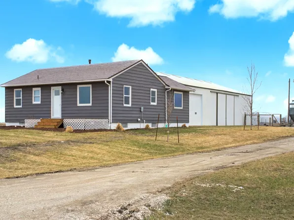 3240 Hammond Ave, Stanhope, IA 50246