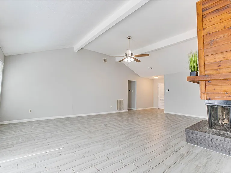 128 N Deerfoot Cir — Photo 6