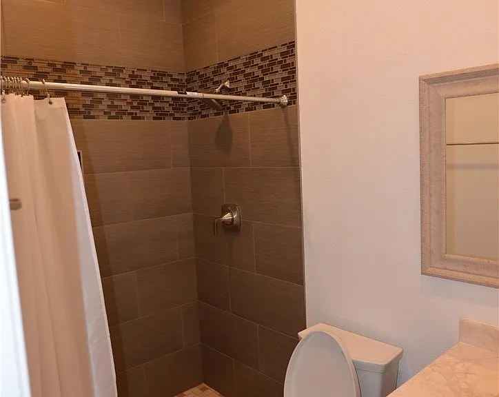 3061 Madison Ave — Photo 12