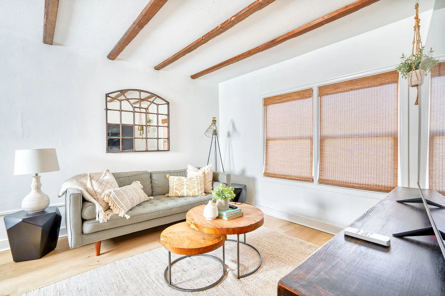 1 bed, 1.0 bath, 548 sqft, $3,307 — Photo 1