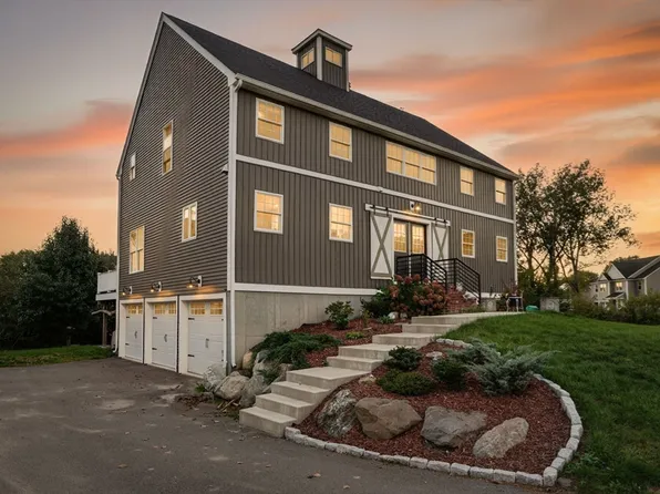 124 Tiffany St, Attleboro, MA 02703