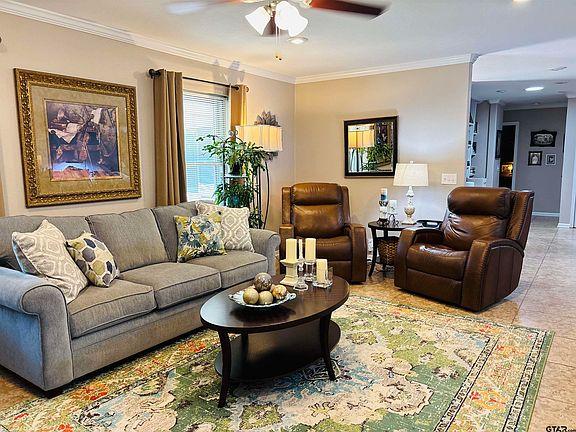 5th image of 18058 Whispering Pines Rd