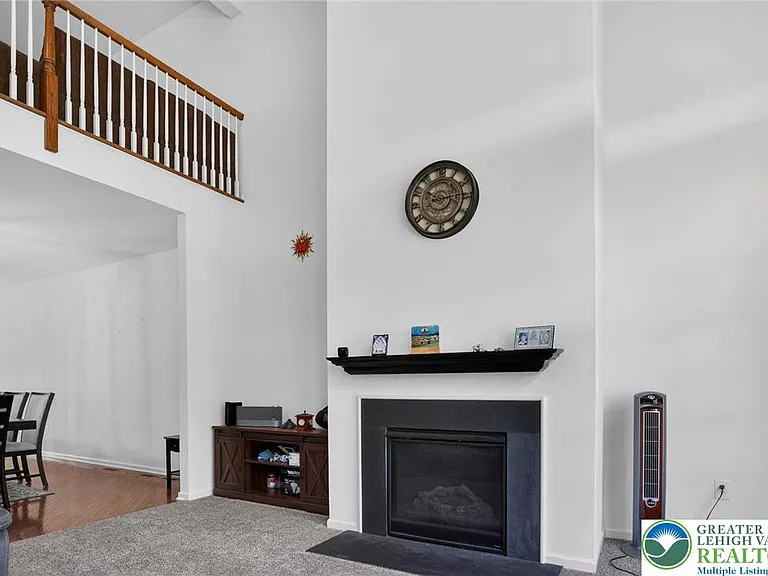 560 Quaker Ridge Ter — Photo 10