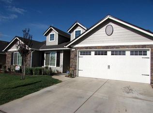 3035 N Apricot Ave, Fresno, CA