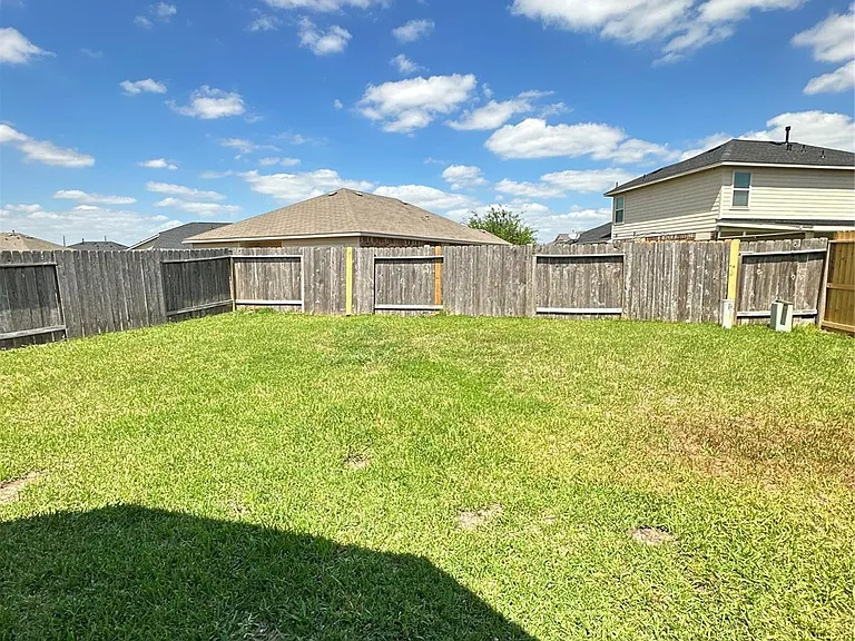 5202 Lilac Hollow Ln — Photo 19