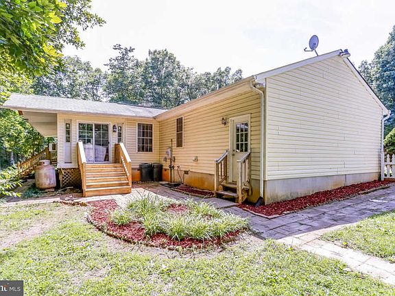 3rd image of 9512 Danielville Dr