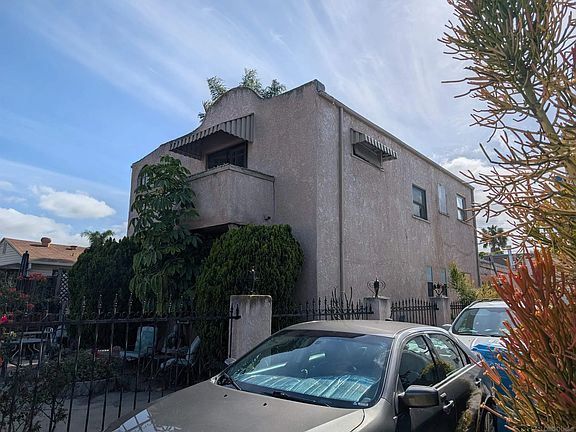 2nd image of 4420 38th St