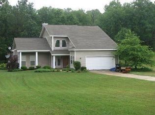 522 Blue Ridge Dr, Talladega, AL 35160