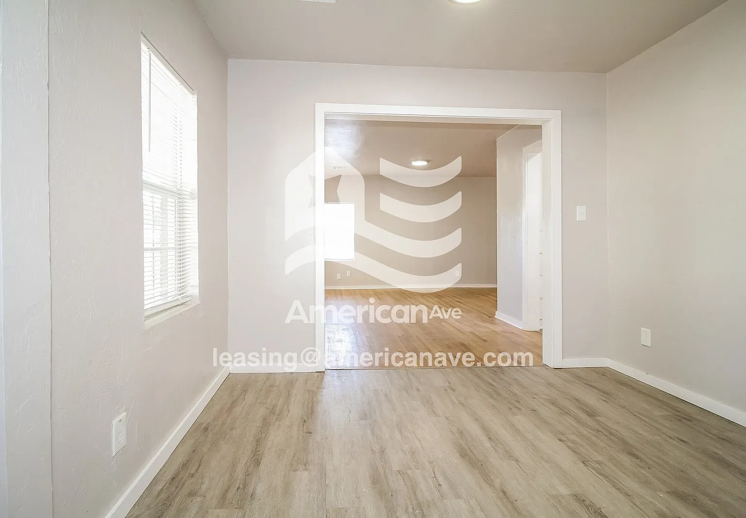 3 bed, 2.0 bath, 1034 sqft, $1,652 — Photo 4