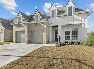 107 Cape Town Ave, Youngsville, LA 70592