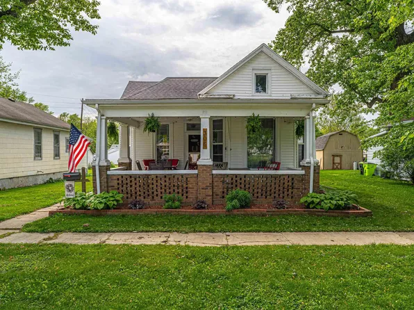 306 N Marion St, Mount Pulaski, IL 62548
