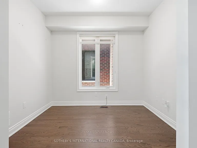 32 Bermondsey Way — Photo 5
