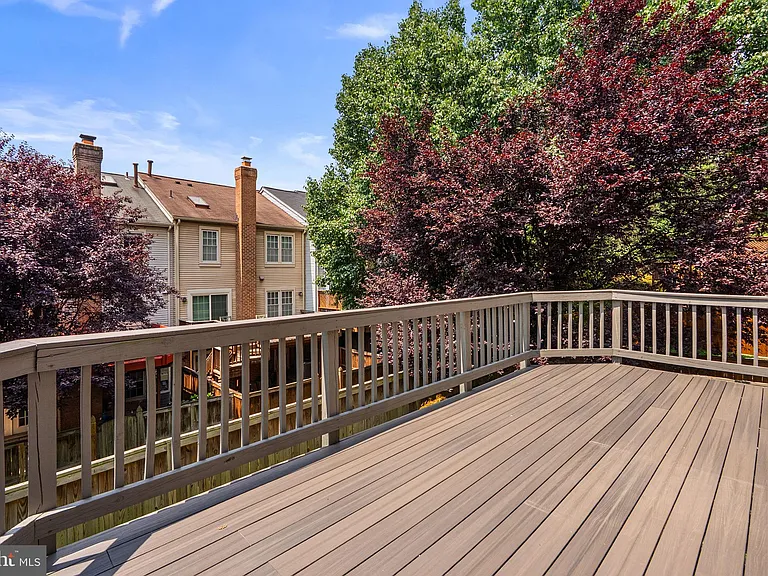 10 Loganwood Ct — Photo 38
