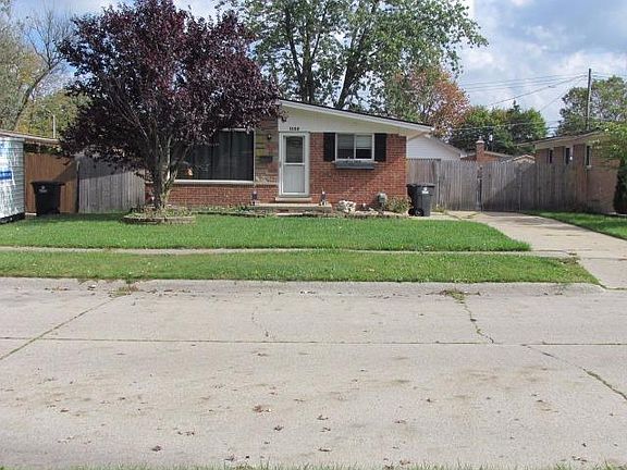 2nd image of 1145 Alvin St