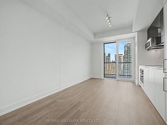 4th image of 308 Jarvis St #2106