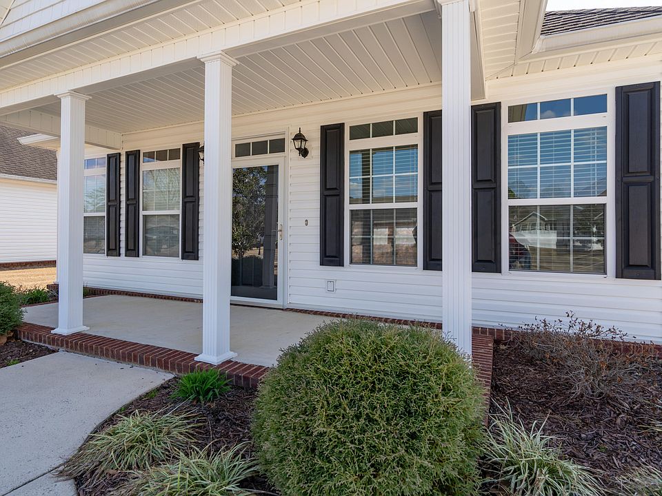1st image of 407 Heritage Dr