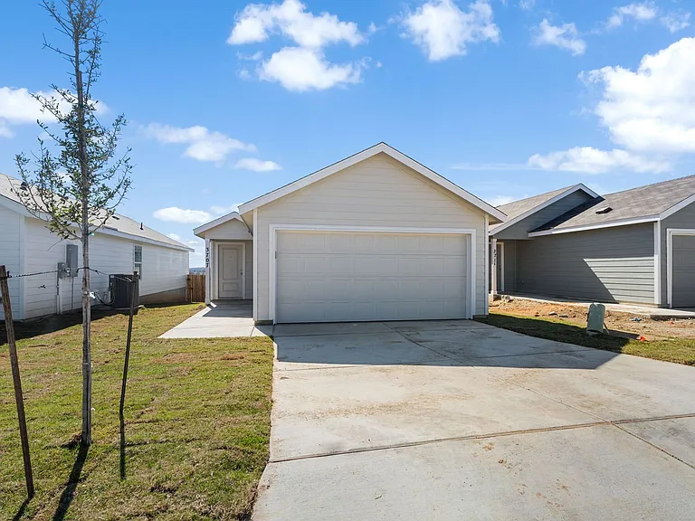 3707 Moon Hill Rd — Photo 2
