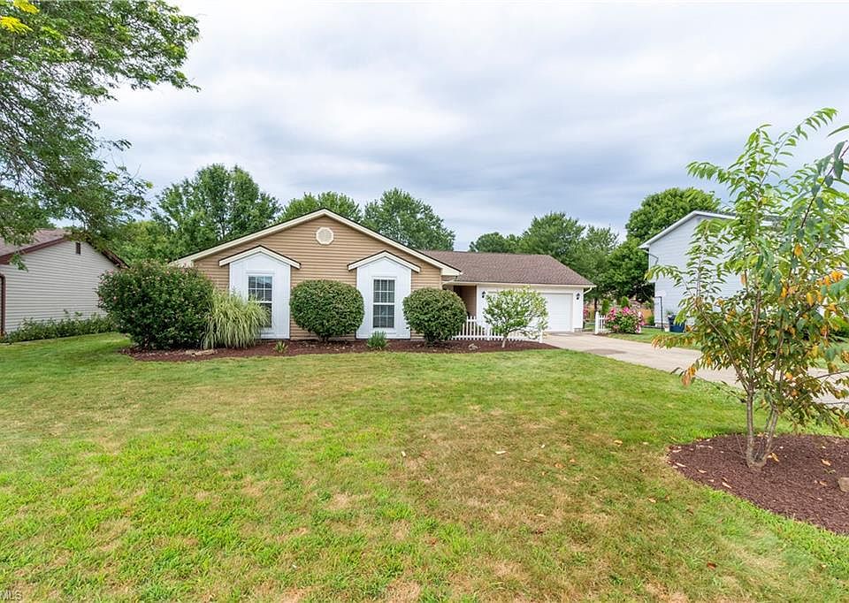 1st image of 670 Cathyann Dr