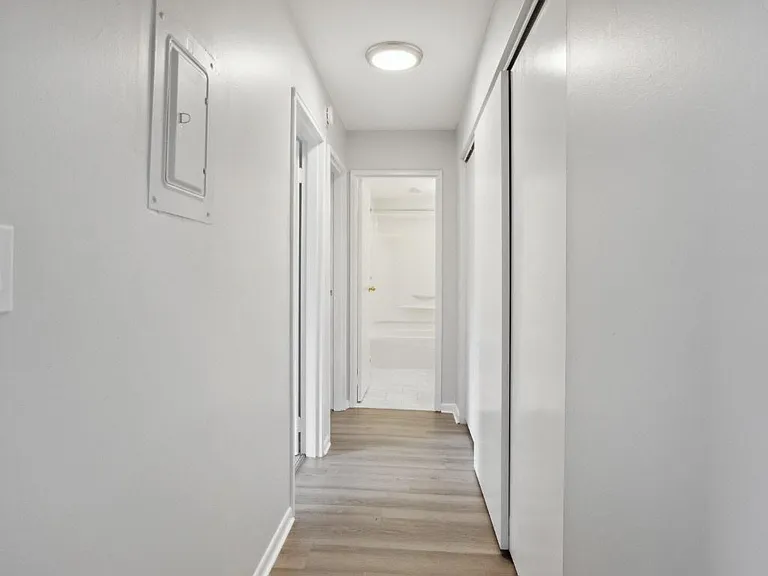 Golden Hill Apartments — Photo 21
