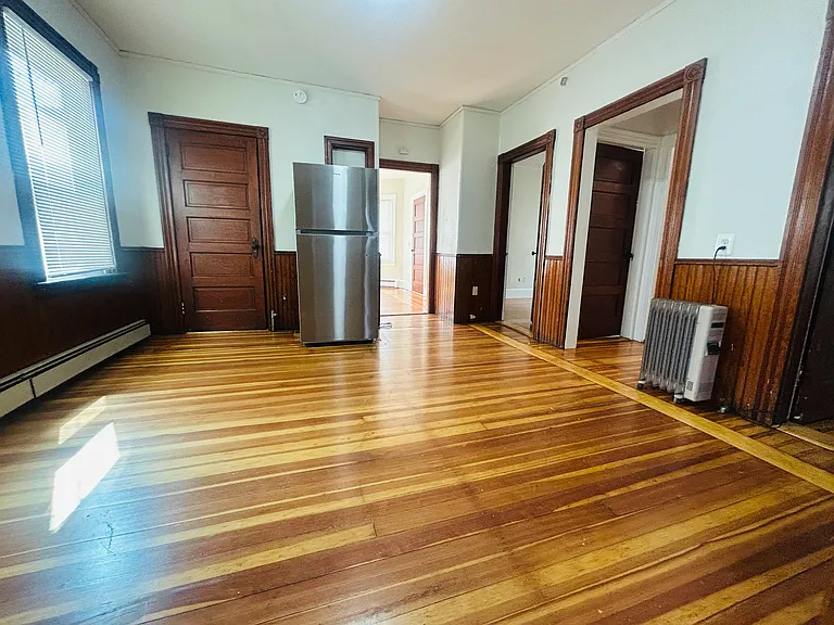 74 Carrington Ave #1 — Photo 3