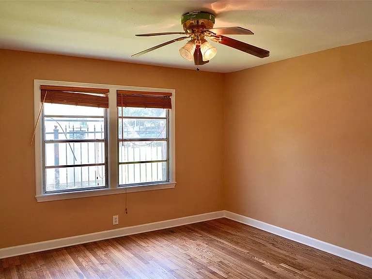 7328 Oak Hill Dr — Photo 8